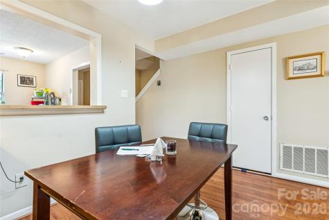 2921 Heathstead Place Charlotte NC 28210