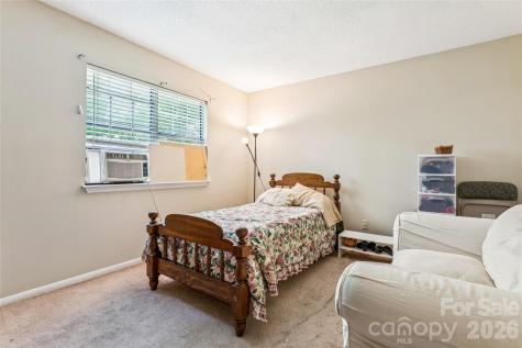 2921 Heathstead Place Charlotte NC 28210