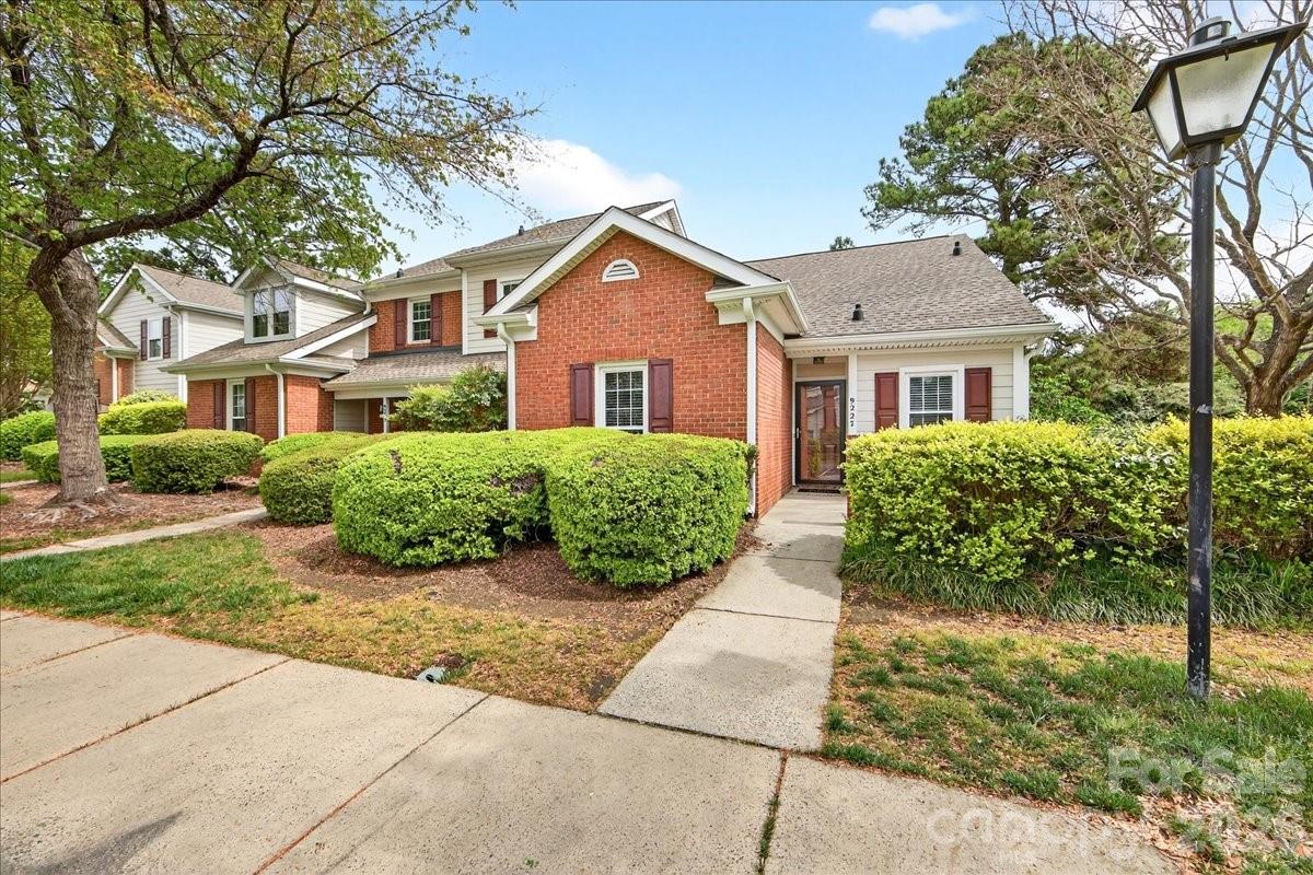 9227 N Vicksburg Park Court Charlotte NC 28210