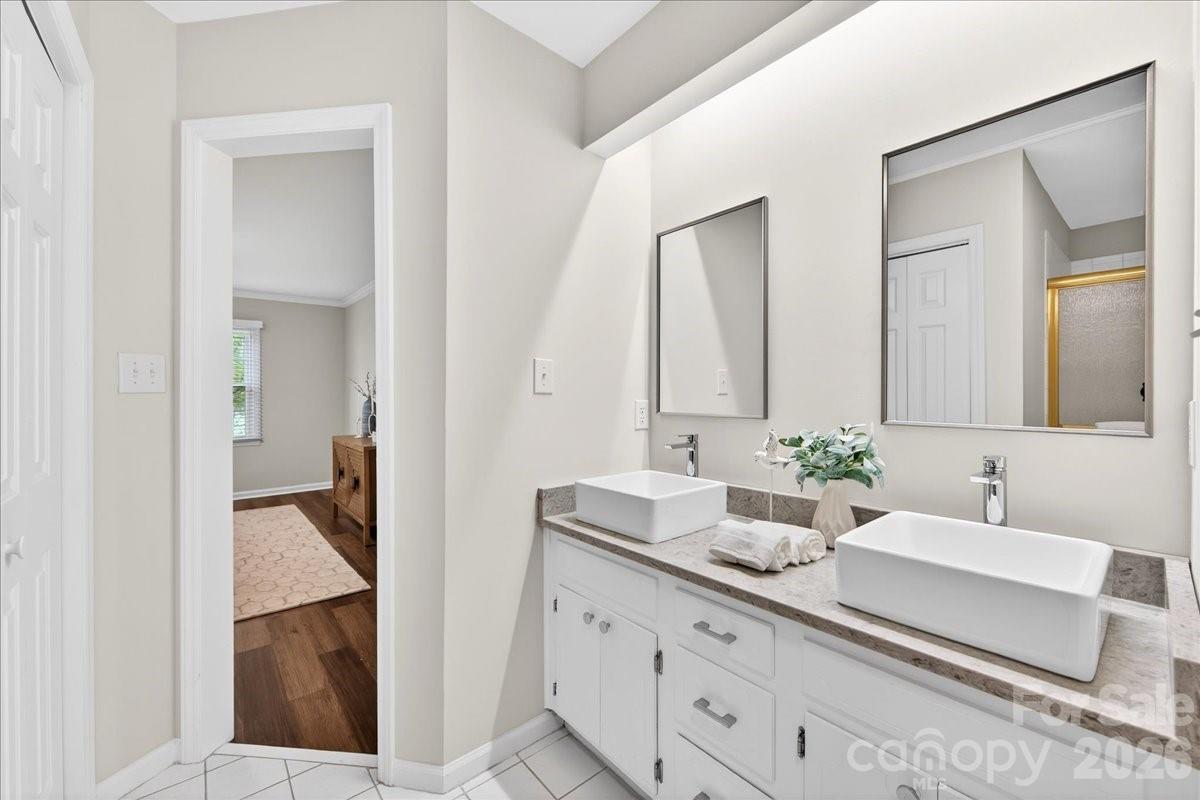 9227 N Vicksburg Park Court Charlotte NC 28210