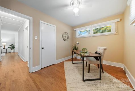 4583 Woodlark Lane Charlotte NC 28211