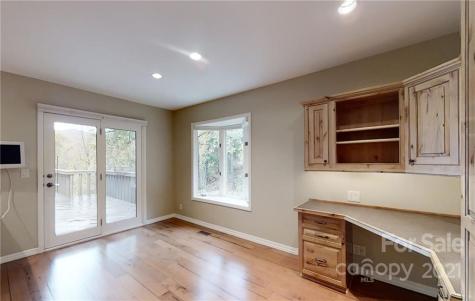 33 Ridge Terrace Asheville NC 28804