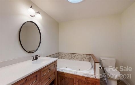 33 Ridge Terrace Asheville NC 28804