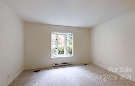 33 Ridge Terrace Asheville NC 28804