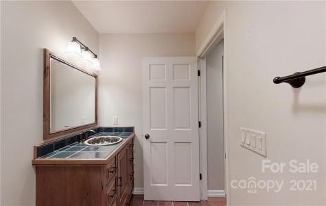 33 Ridge Terrace Asheville NC 28804