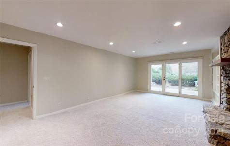 33 Ridge Terrace Asheville NC 28804