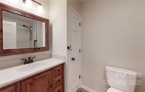 33 Ridge Terrace Asheville NC 28804