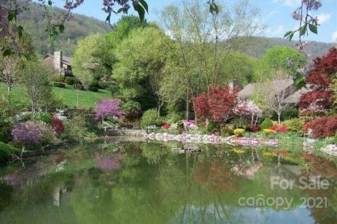 33 Ridge Terrace Asheville NC 28804