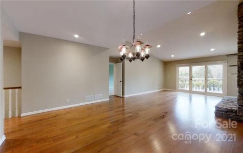 33 Ridge Terrace Asheville NC 28804