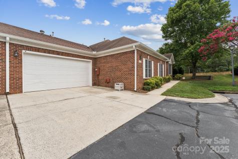 8533 Windsor Ridge Drive Charlotte NC 28277
