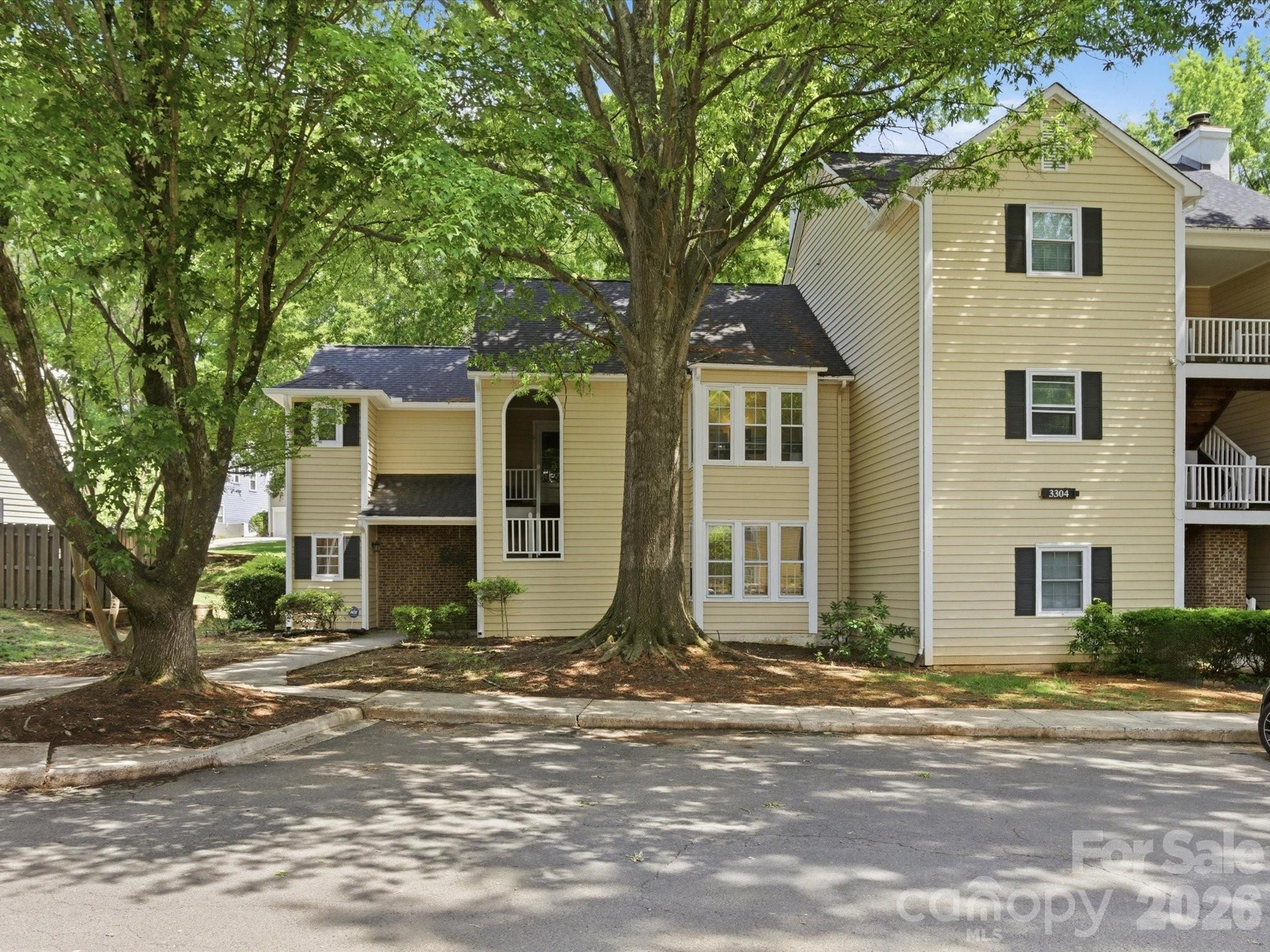 Charlotte NC, 3304 Selwyn Farms Lane, Unit 3