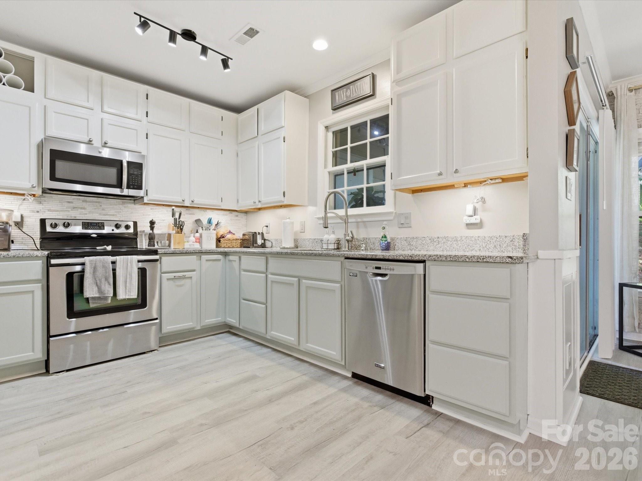 3304 Selwyn Farms Lane Charlotte NC 28209