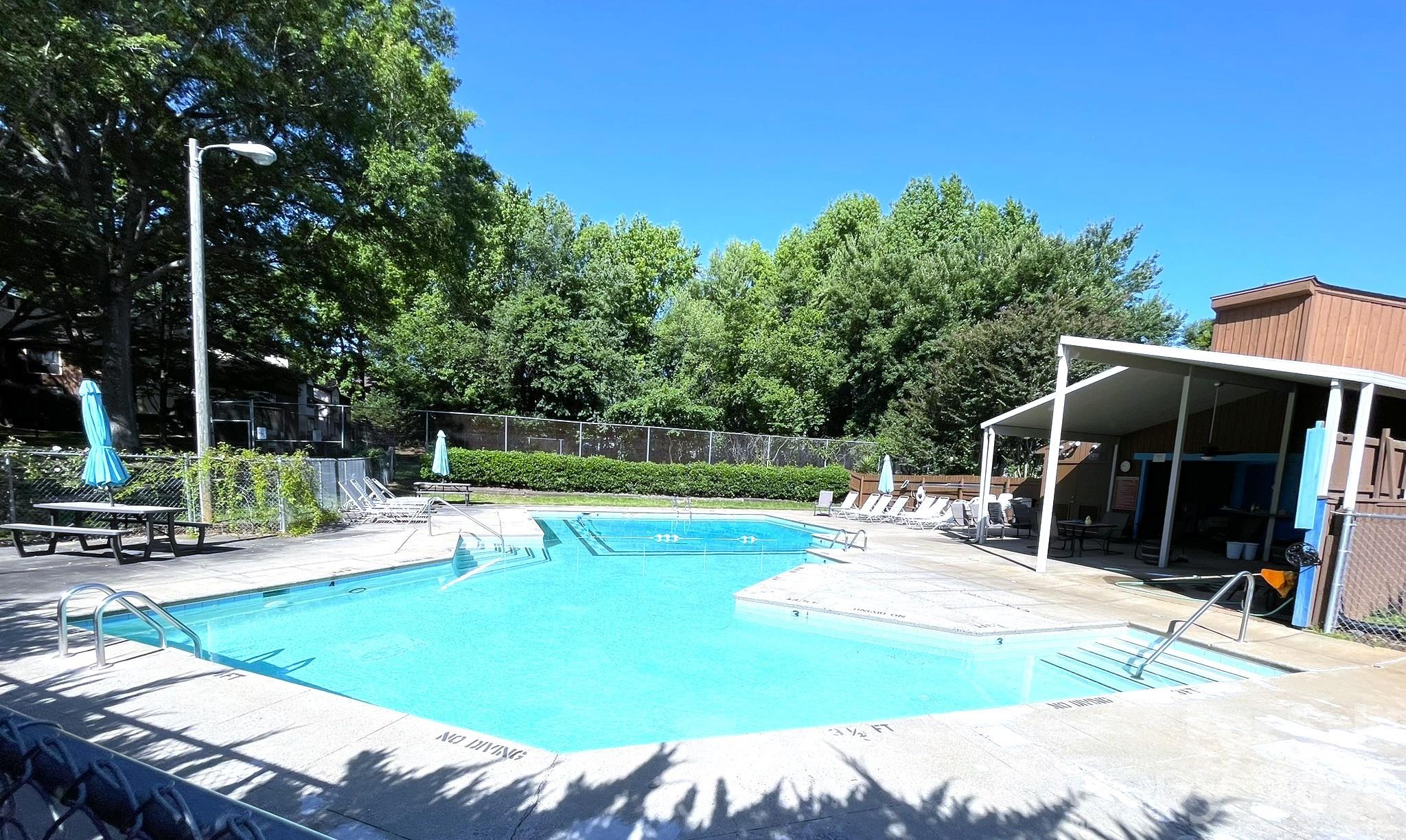 7236 Winery Lane Charlotte NC 28227