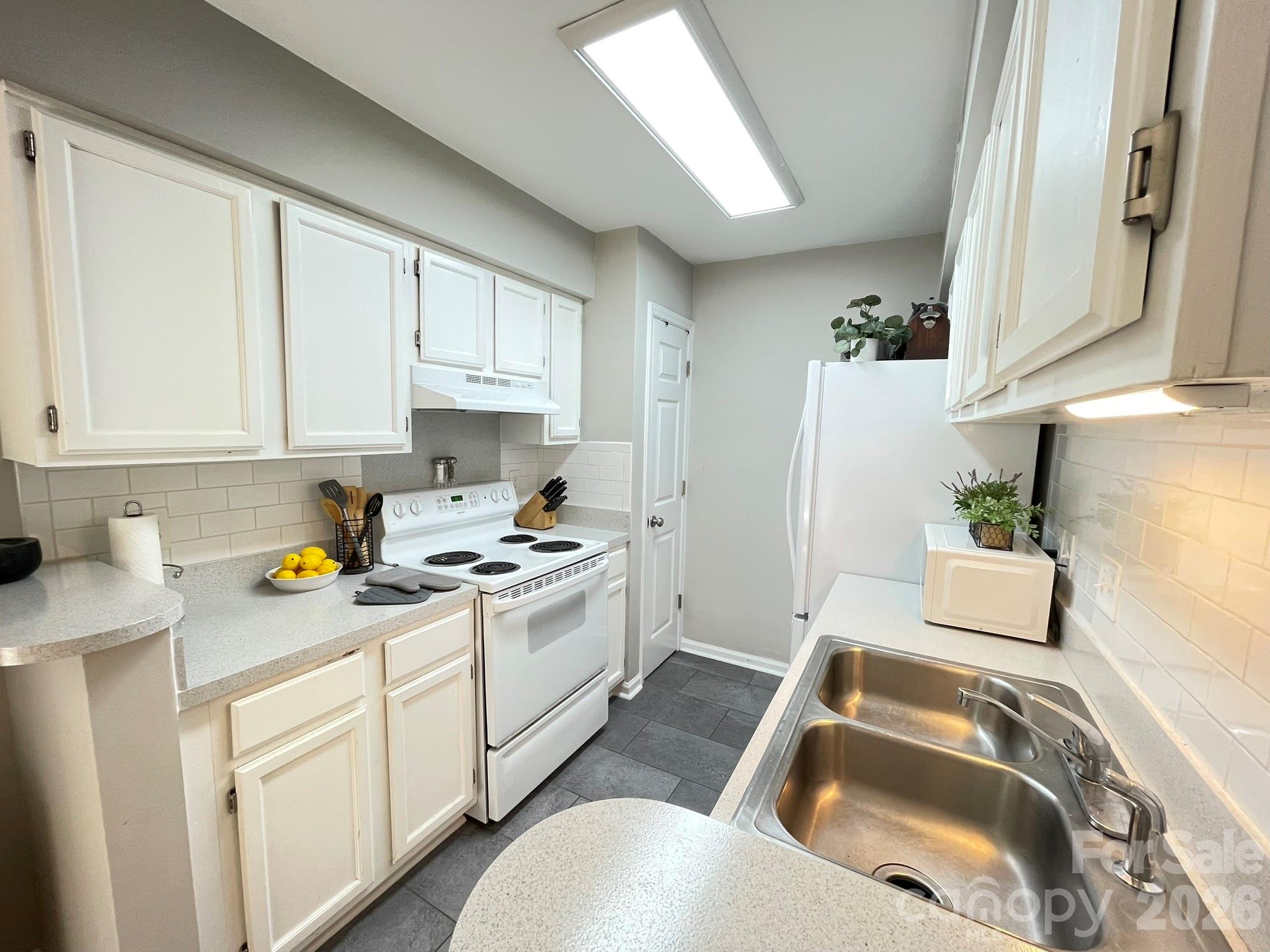 7236 Winery Lane Charlotte NC 28227