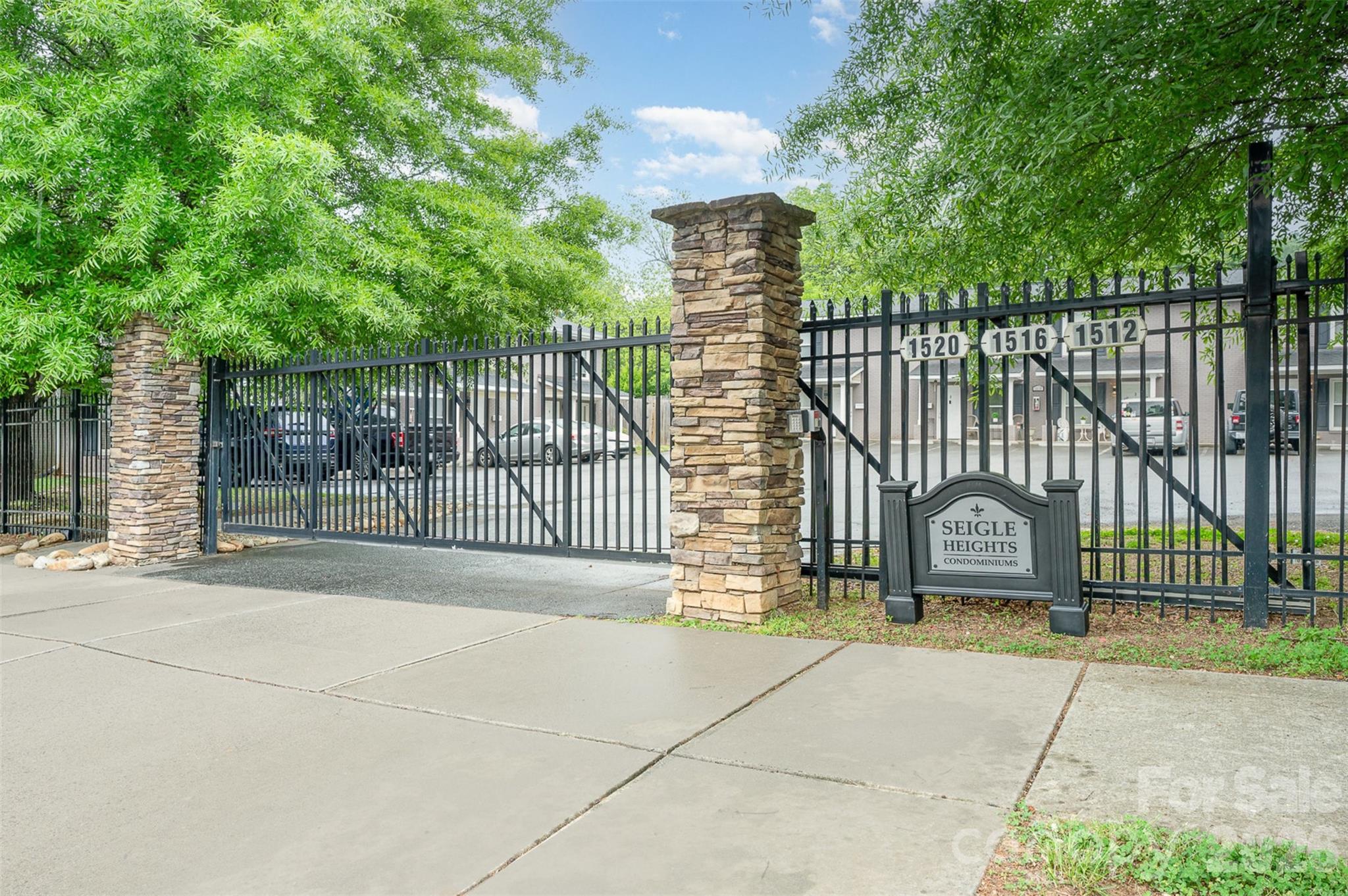 1512 Seigle Avenue Charlotte NC 28205