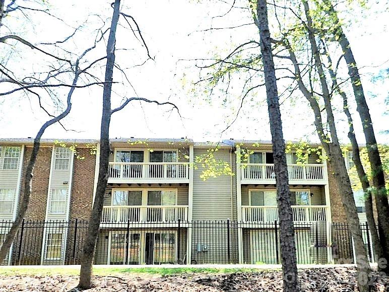 1604 Arlyn Circle Charlotte NC 28213