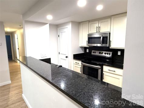 1604 Arlyn Circle Charlotte NC 28213