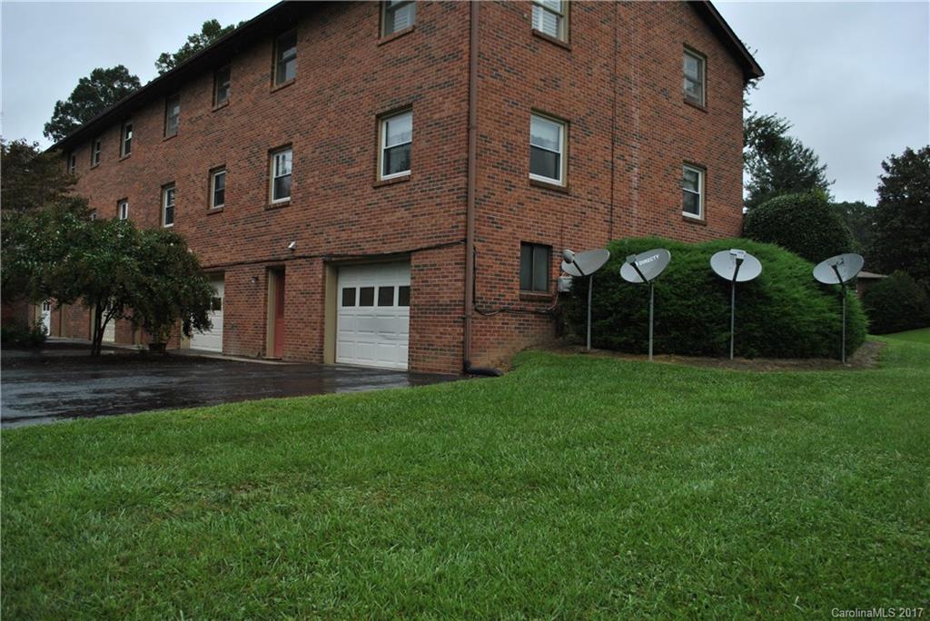 101 Oakwood Place Hendersonville NC 28739