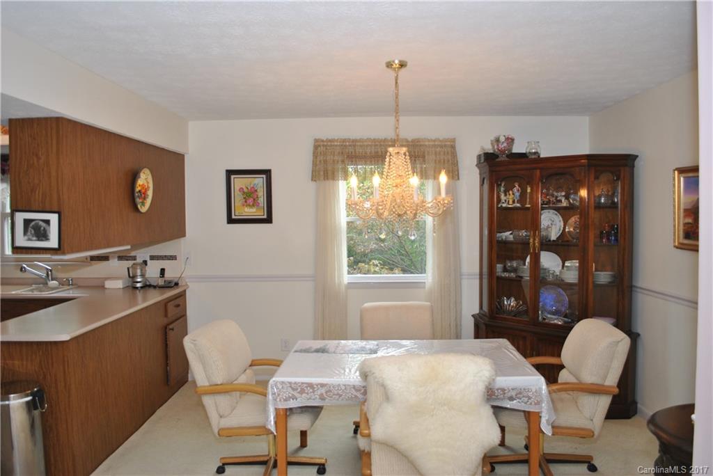 101 Oakwood Place Hendersonville NC 28739