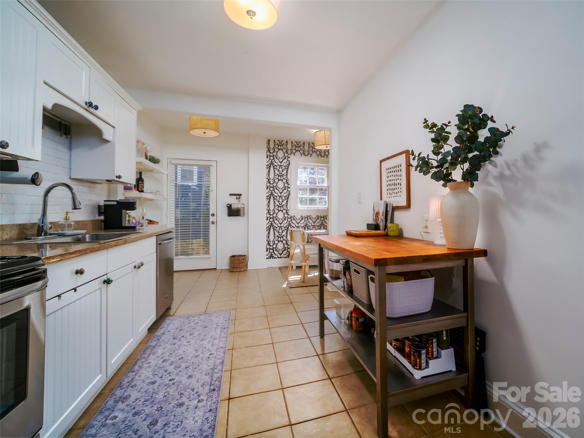 118 N Laurel Avenue Charlotte NC 28207