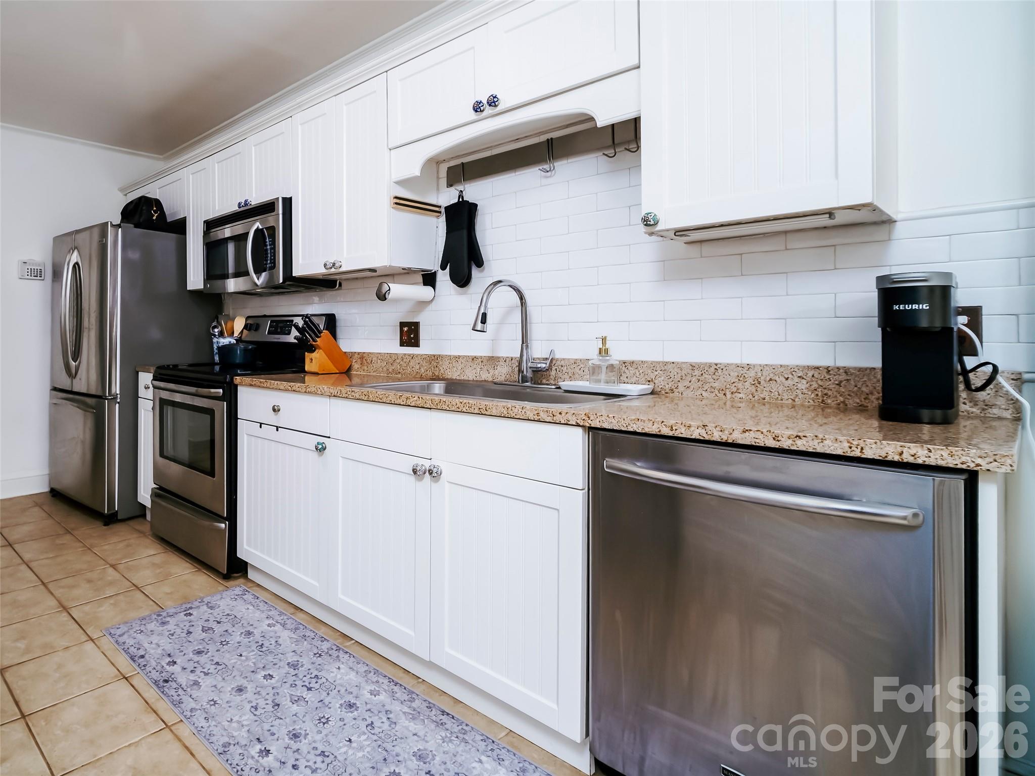 118 N Laurel Avenue Charlotte NC 28207