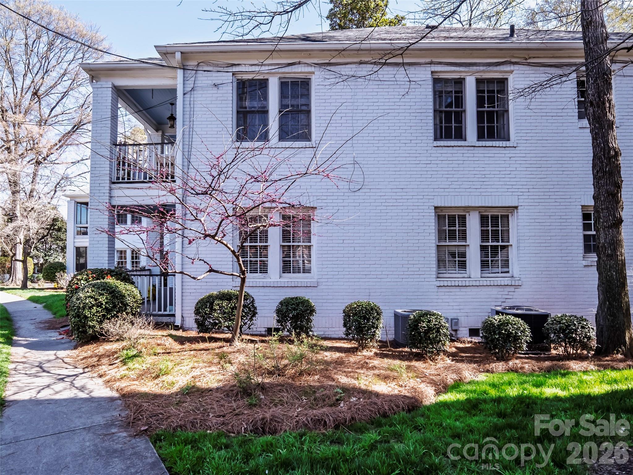 118 N Laurel Avenue Charlotte NC 28207