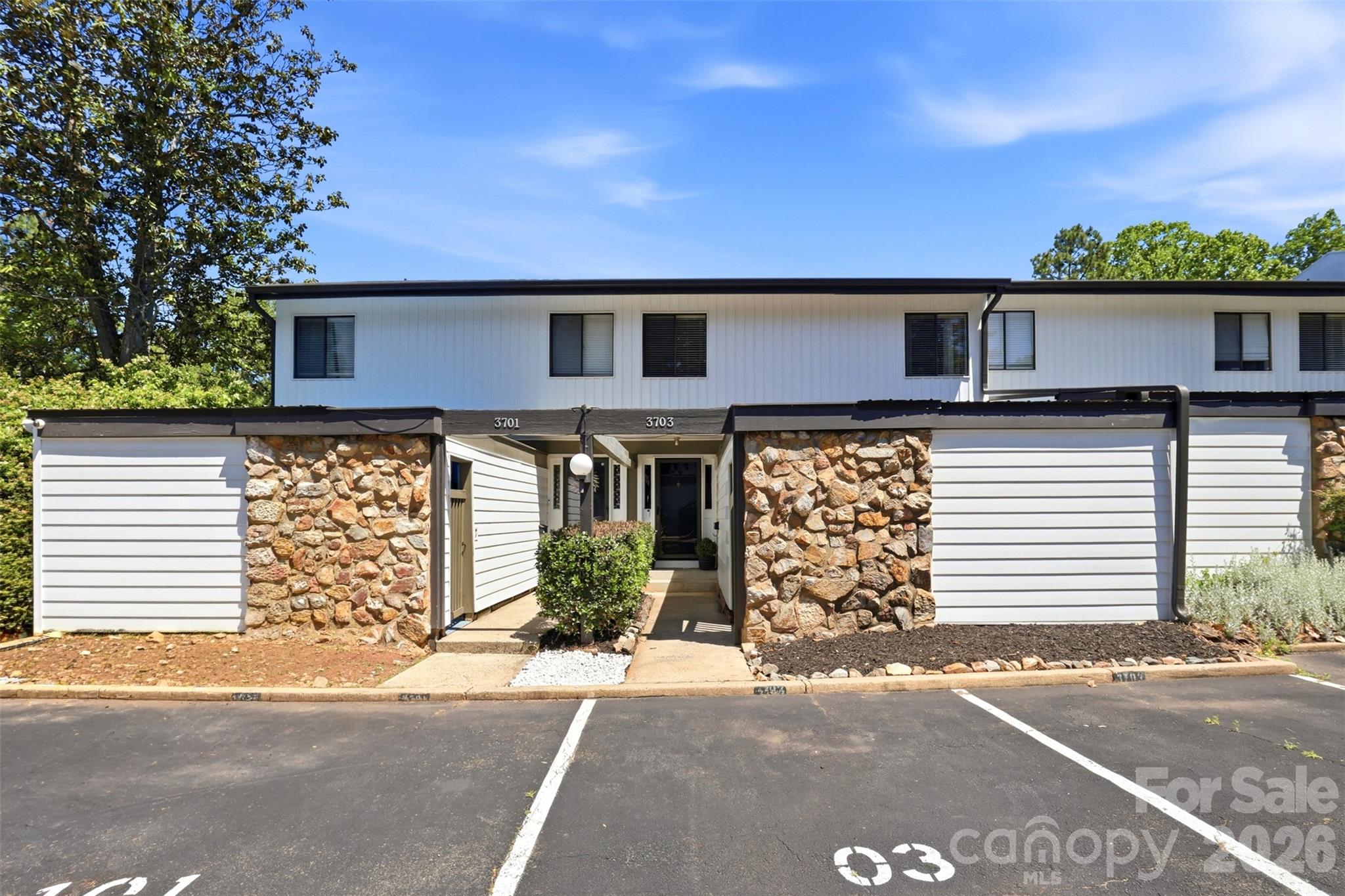 3703 Winding Creek Lane Charlotte NC 28226