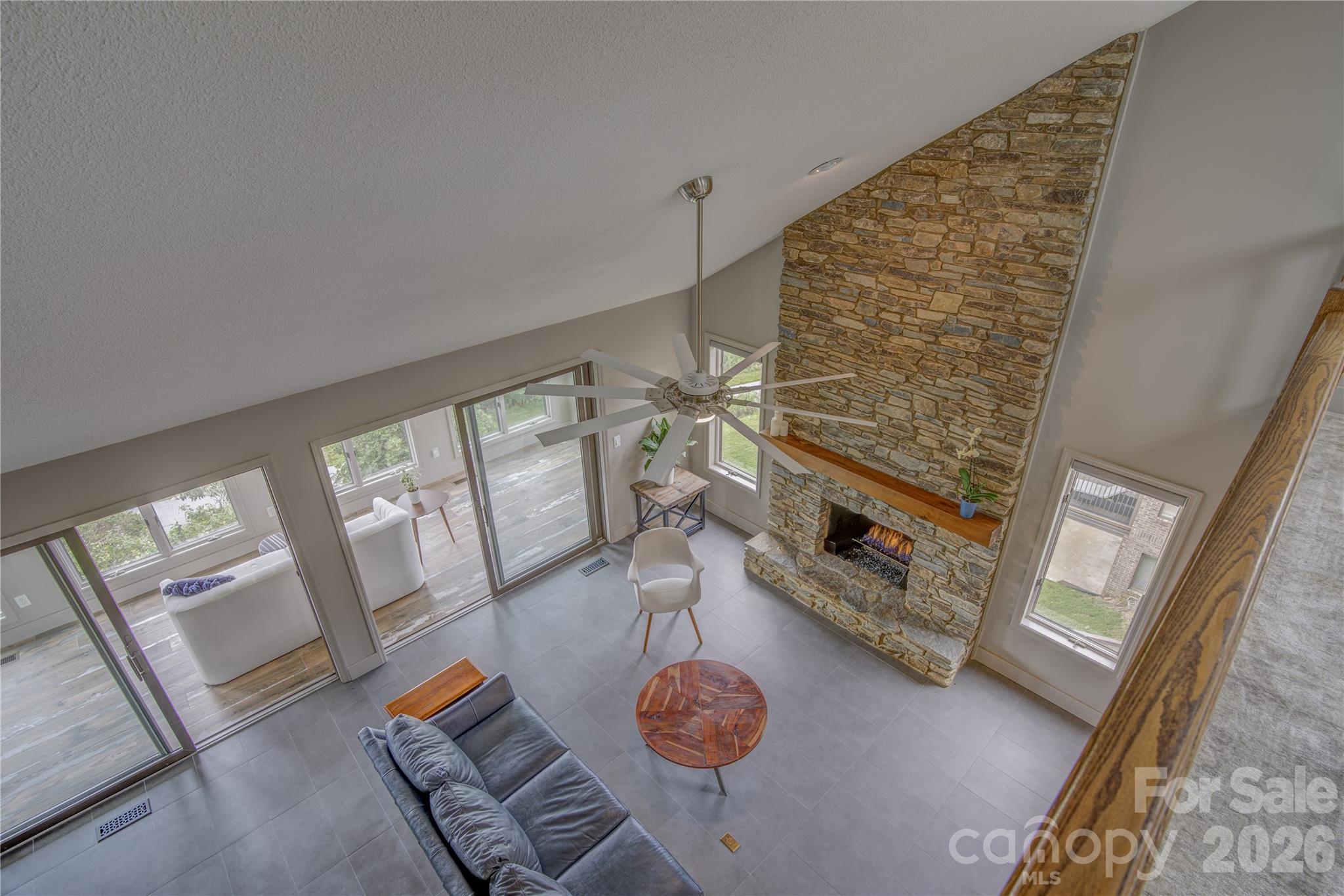 204 Fleetwood Plaza Hendersonville NC 28739