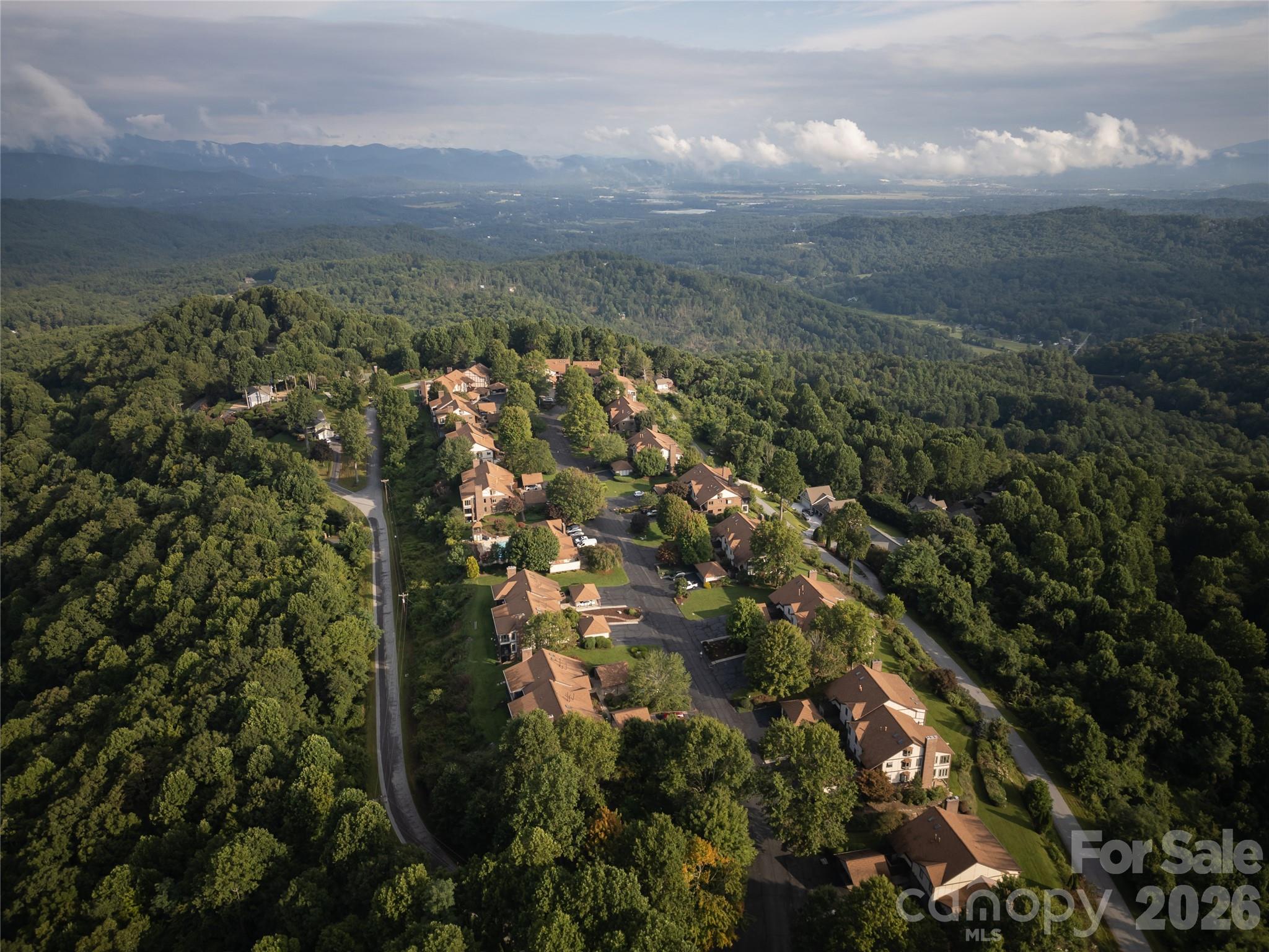 204 Fleetwood Plaza Hendersonville NC 28739
