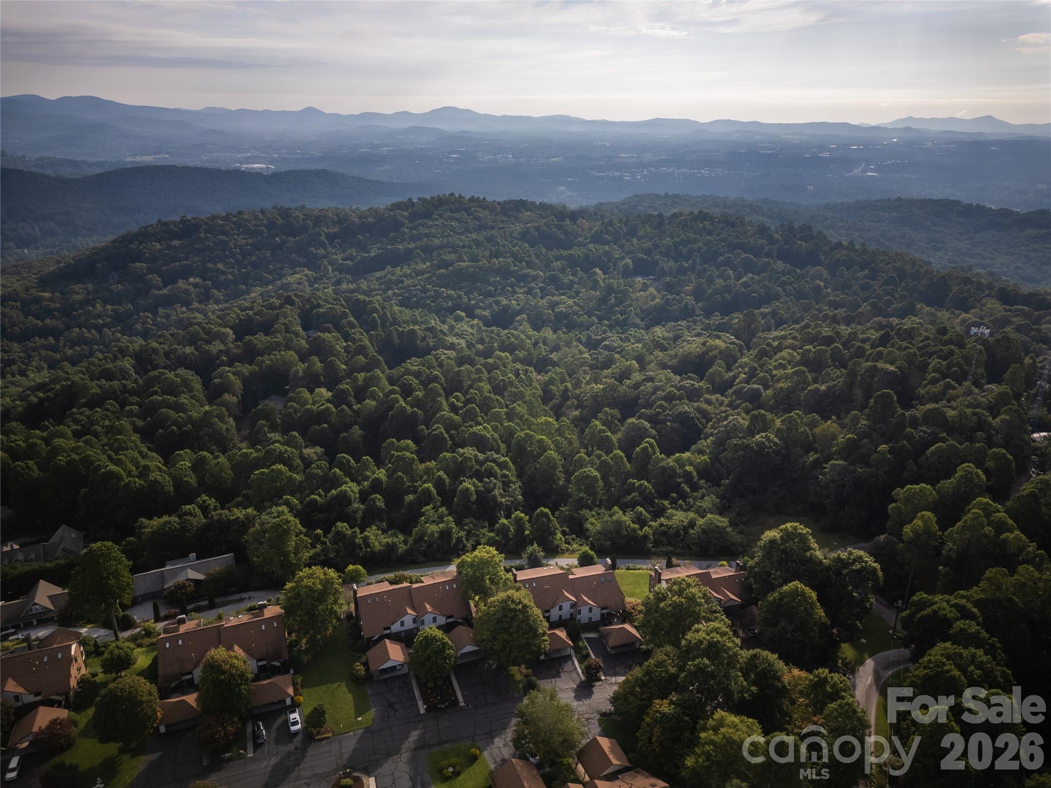 204 Fleetwood Plaza Hendersonville NC 28739