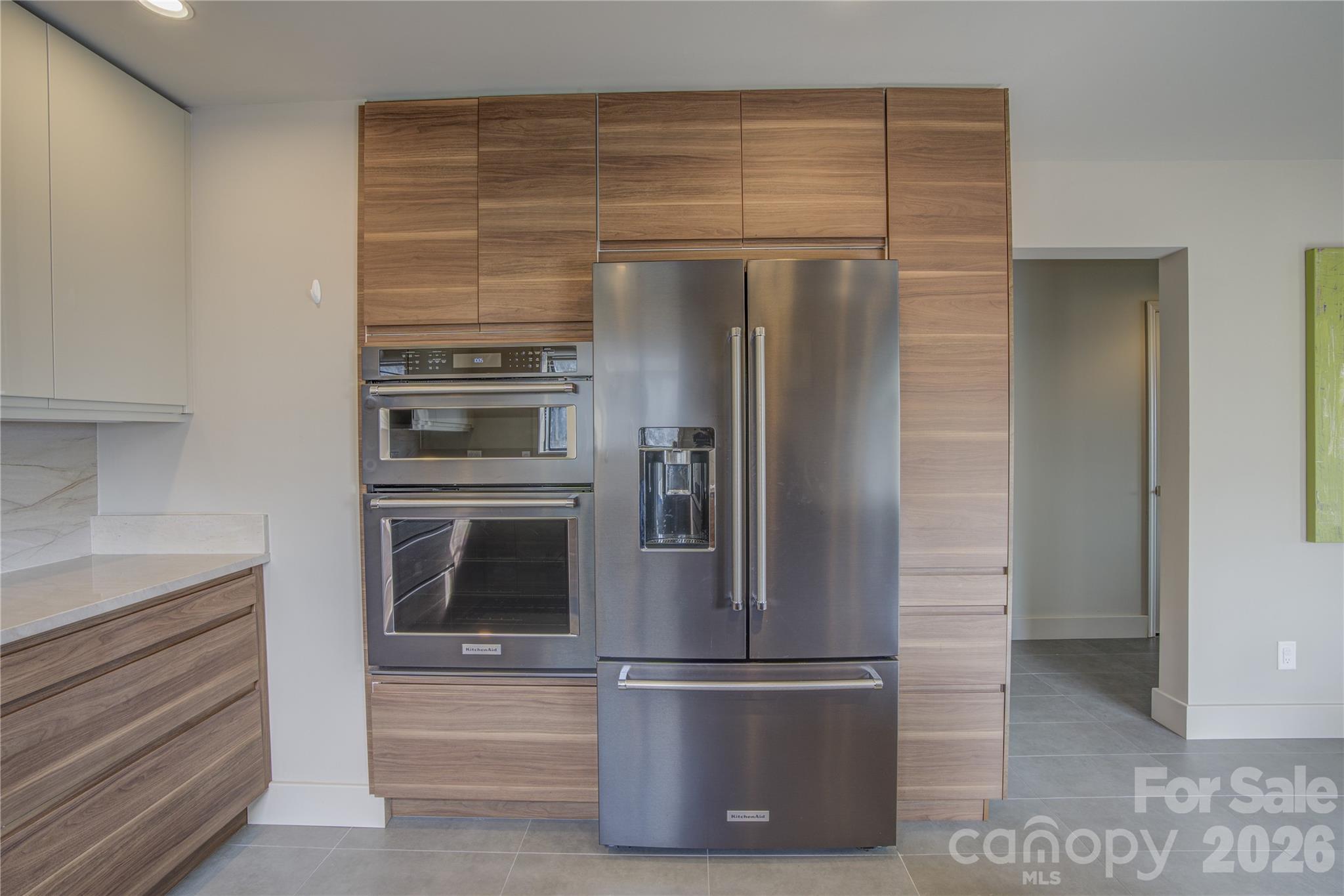 204 Fleetwood Plaza Hendersonville NC 28739