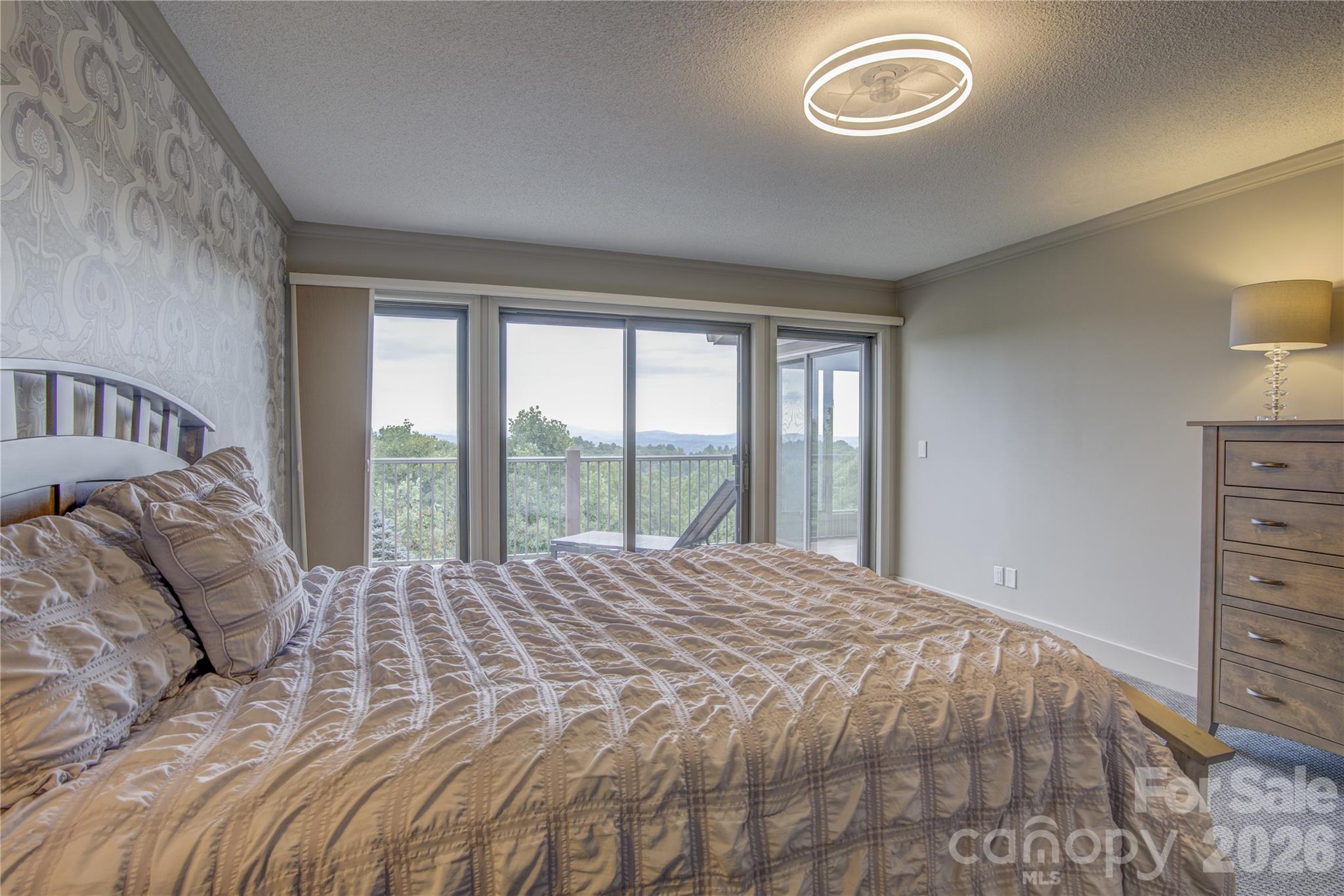 204 Fleetwood Plaza Hendersonville NC 28739