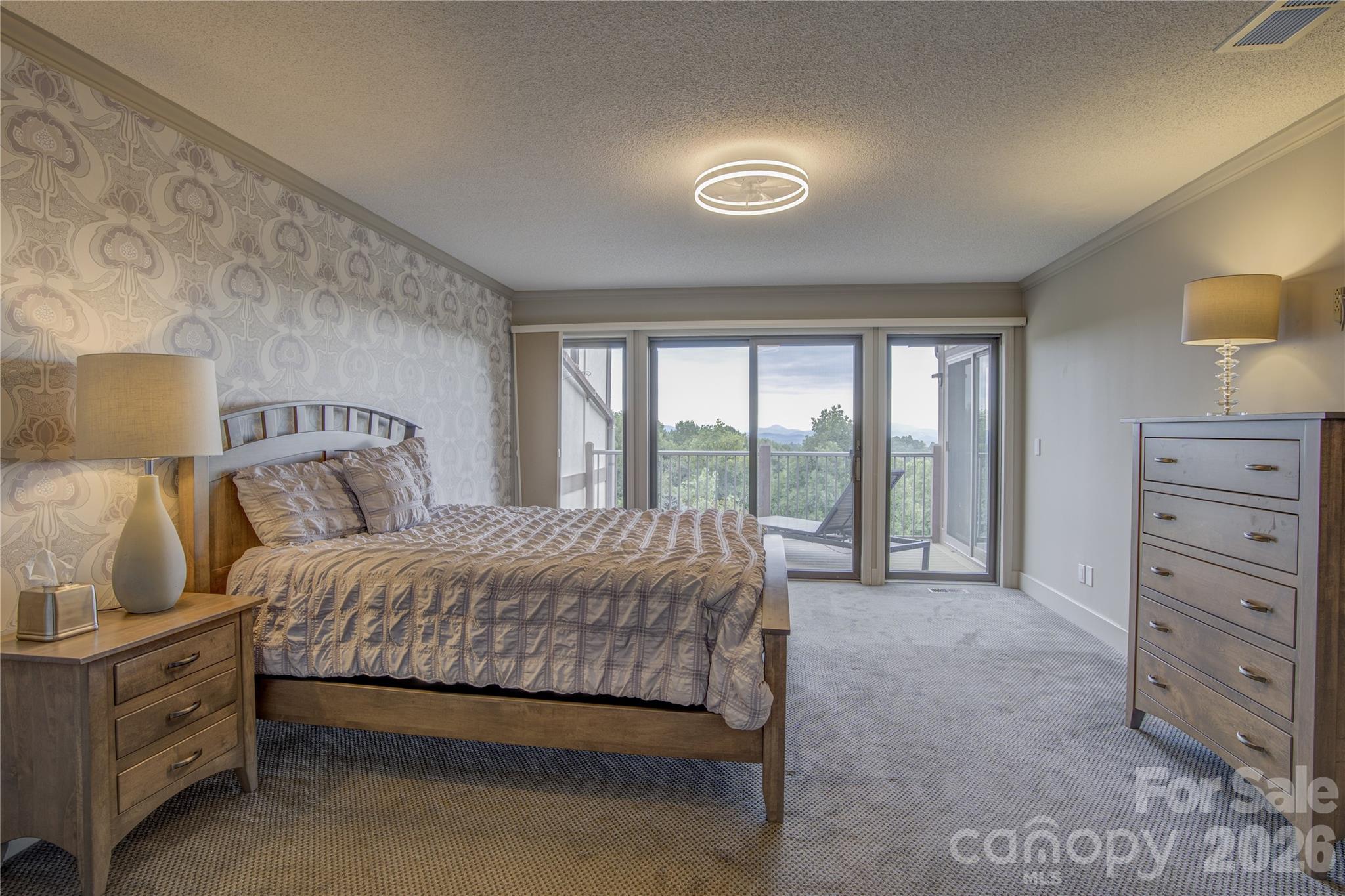 204 Fleetwood Plaza Hendersonville NC 28739