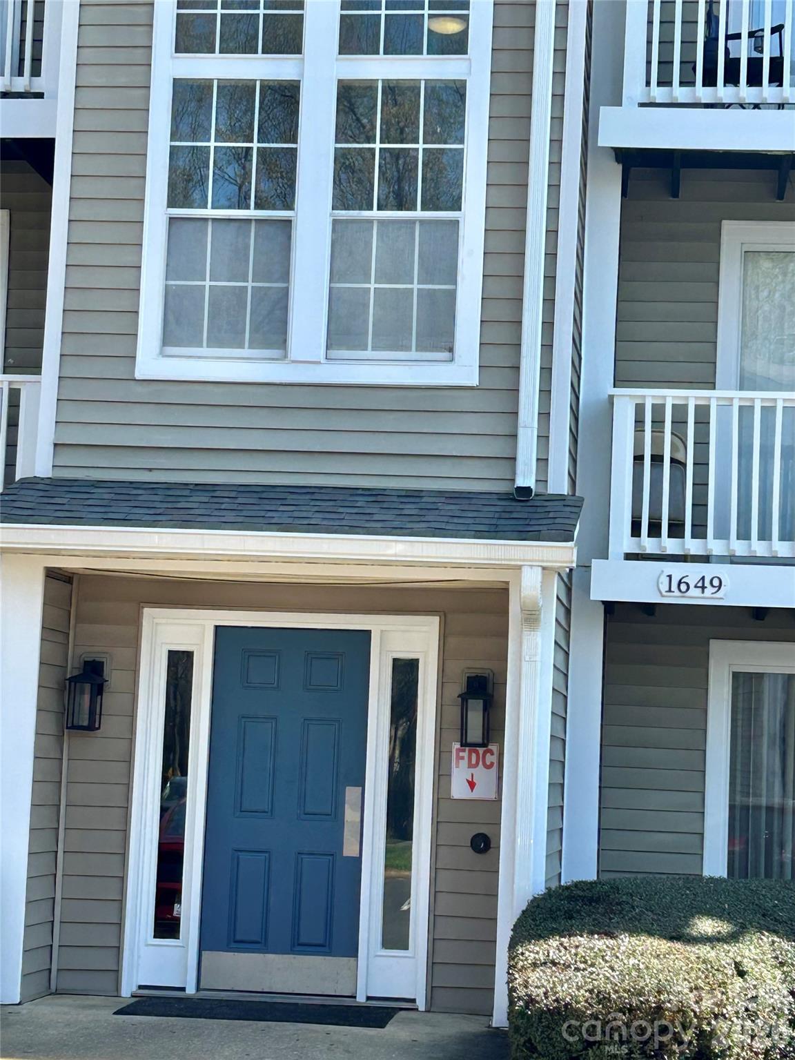 1649 Arlyn Circle Charlotte NC 28213