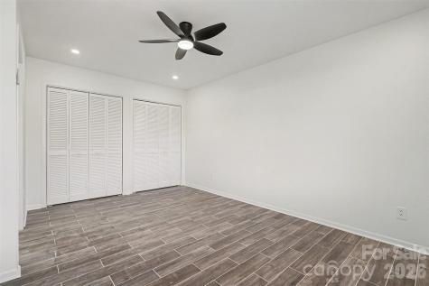 6148 Heath Ridge Court Charlotte NC 28210