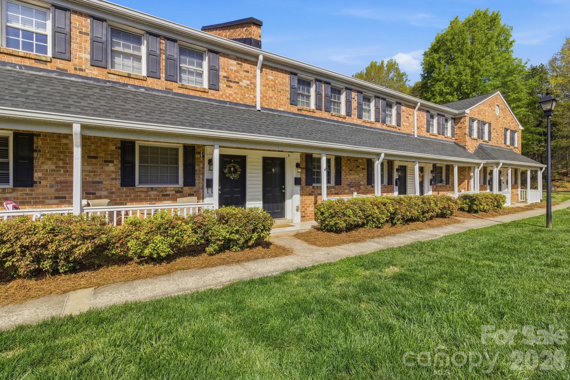 1336 Green Oaks Lane Charlotte NC 28205