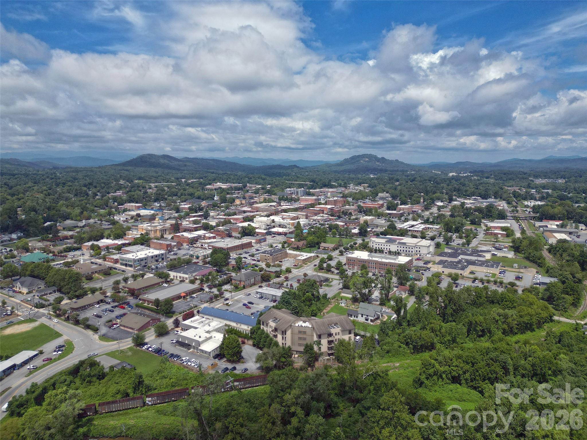 538 N Main Street Hendersonville NC 28792