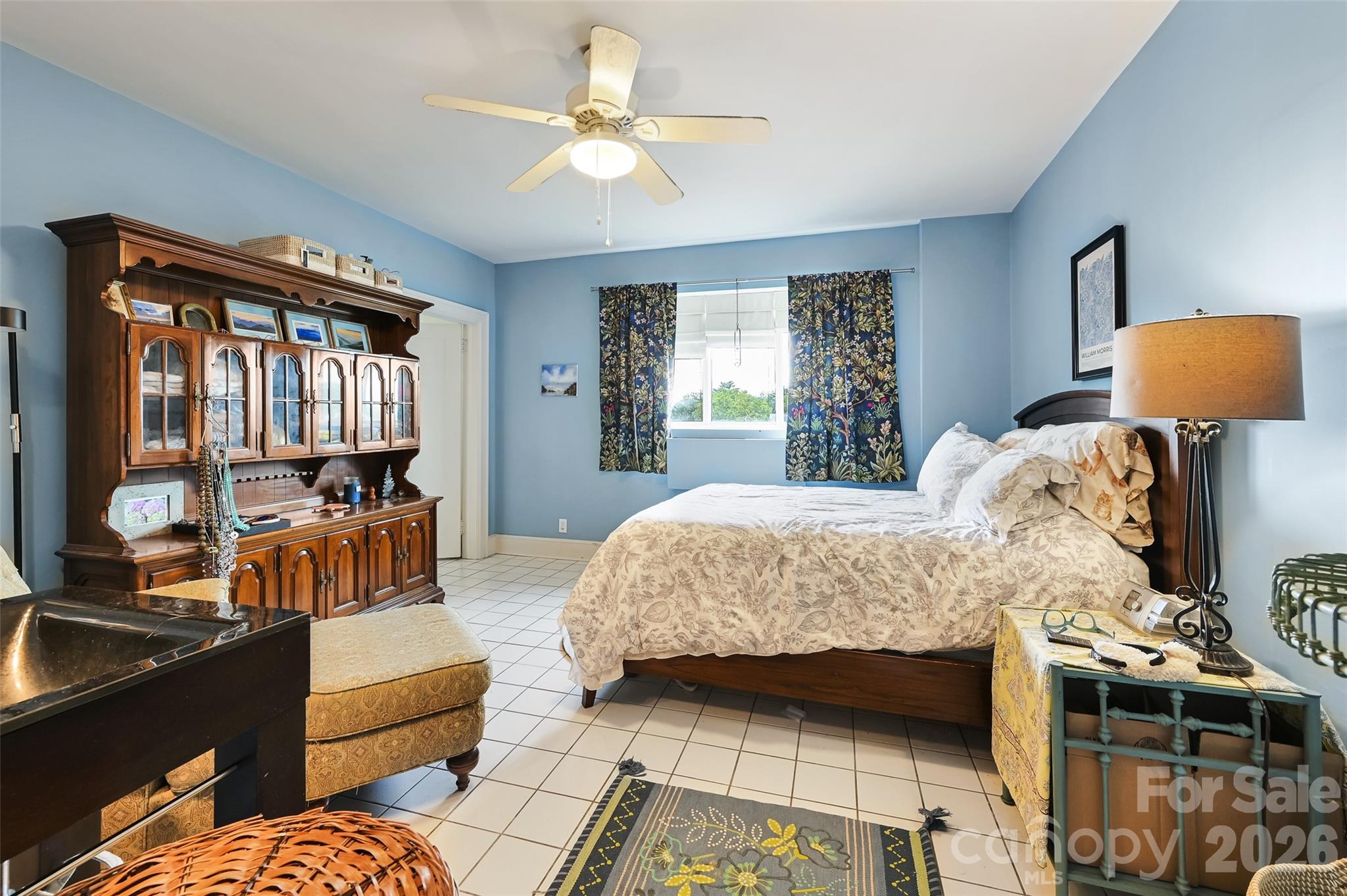 538 N Main Street Hendersonville NC 28792
