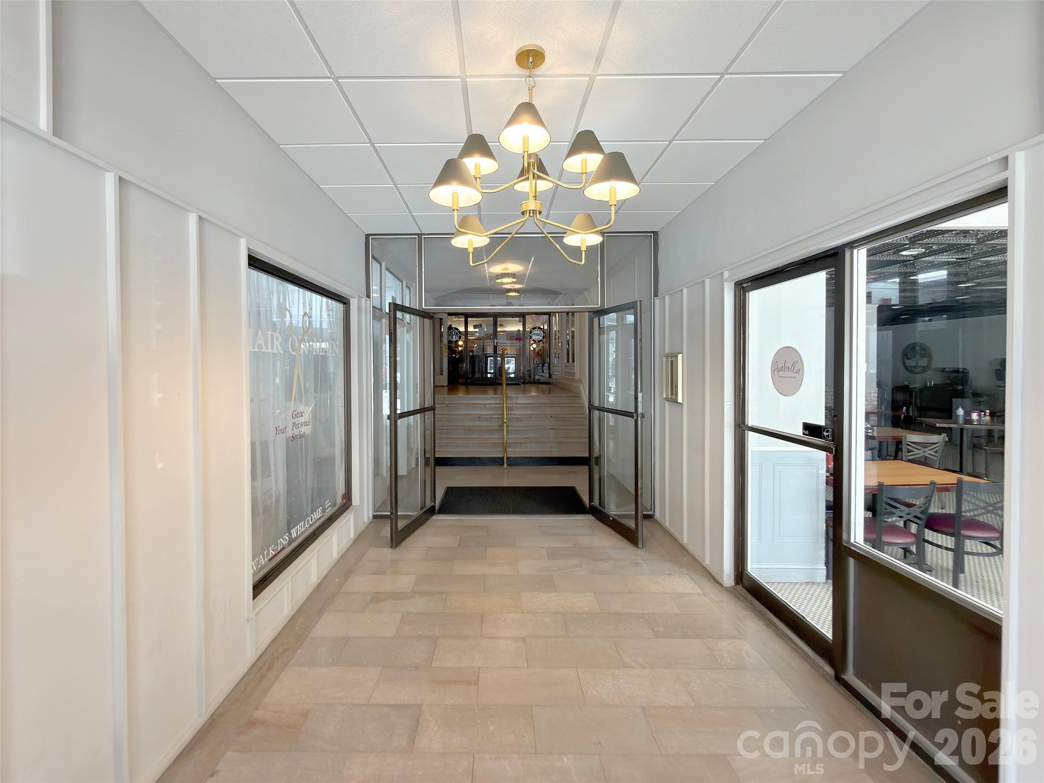 538 N Main Street Hendersonville NC 28792