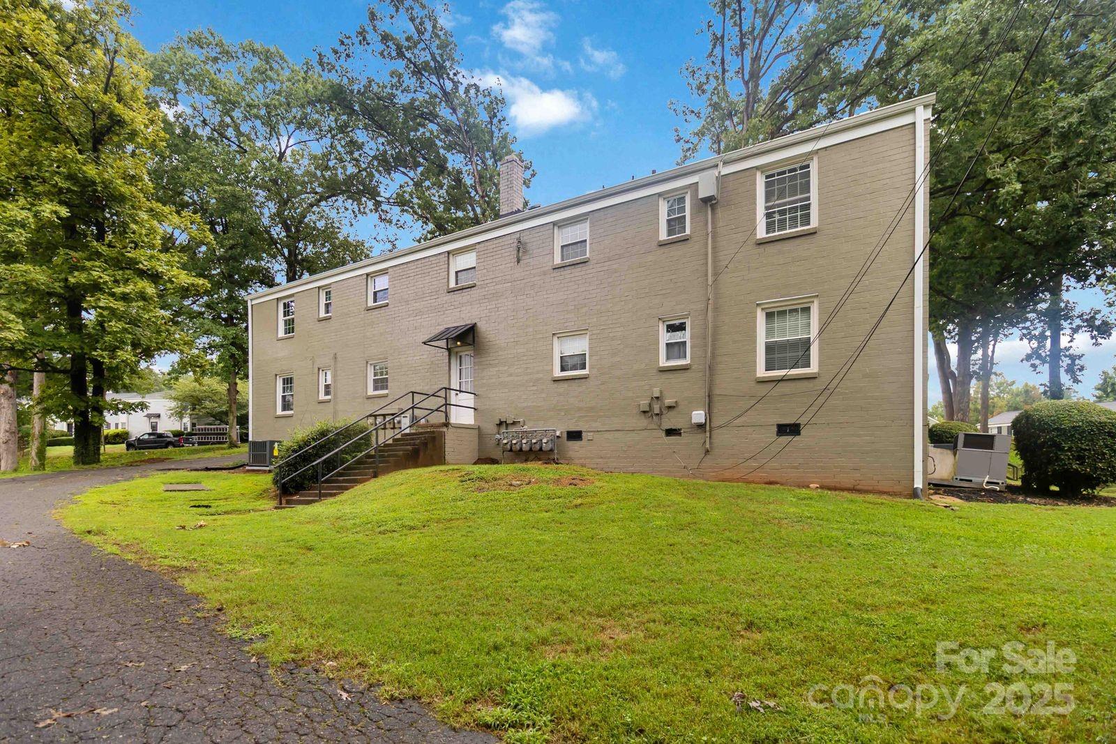 343 Wakefield Drive Charlotte NC 28209