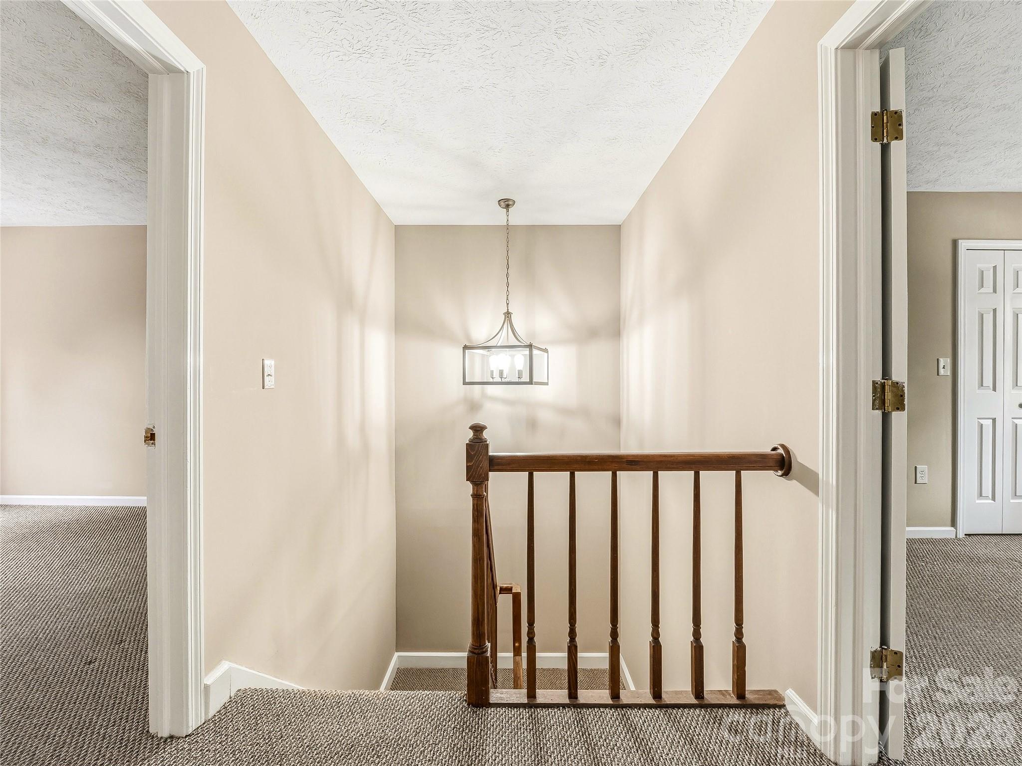 1409 Kensington Road Hendersonville NC 28791