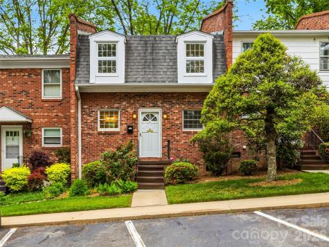 1409 Kensington Road Hendersonville NC 28791