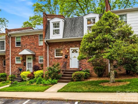 1409 Kensington Road Hendersonville NC 28791