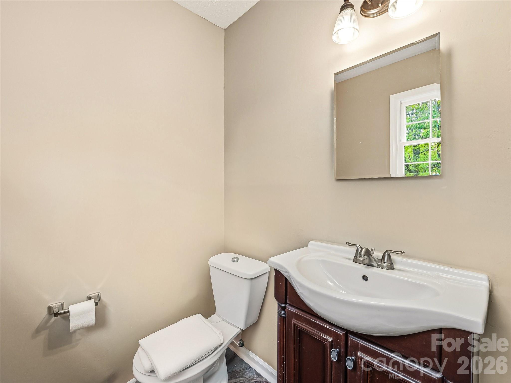 1409 Kensington Road Hendersonville NC 28791