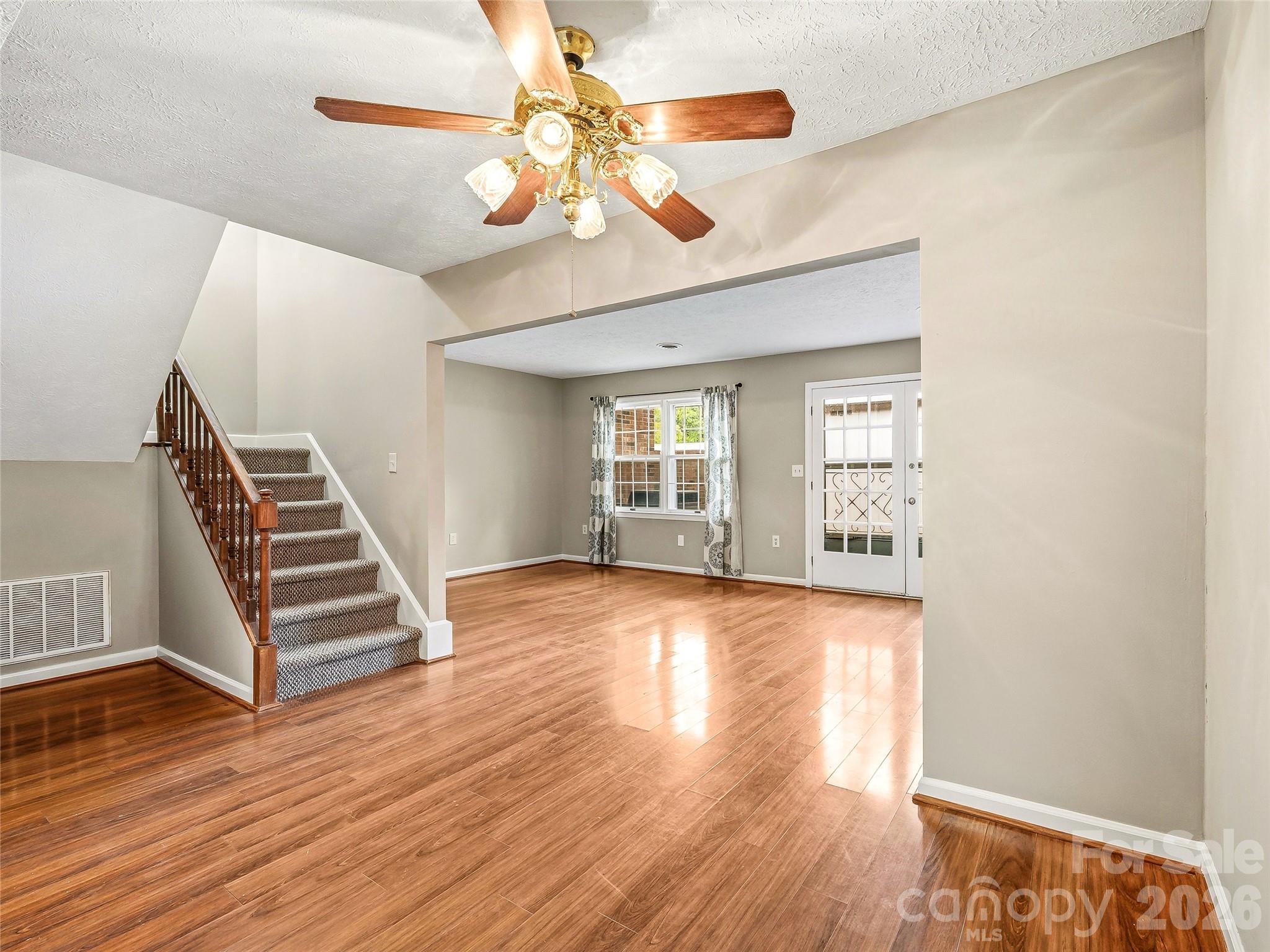 1409 Kensington Road Hendersonville NC 28791