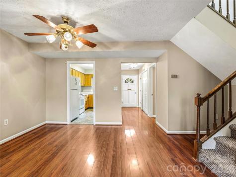 1409 Kensington Road Hendersonville NC 28791
