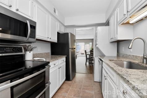 7124 Quail Meadow Lane Charlotte NC 28210