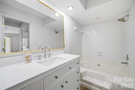 7429 Ashfield Court Charlotte NC 28226