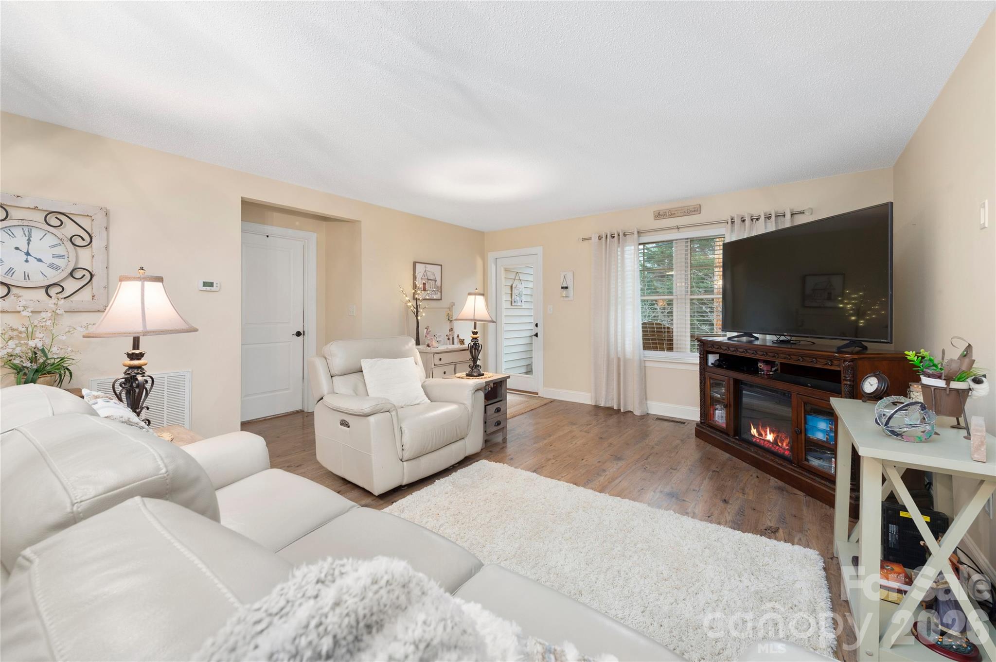 252 Wash Creek Drive Hendersonville NC 28739