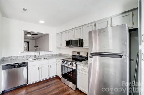 3109 Heathstead Place Charlotte NC 28210